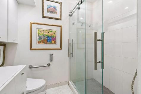 1235 Yale Place Minneapolis MN 55403