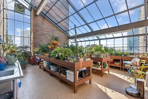 1235 Yale Place Minneapolis MN 55403