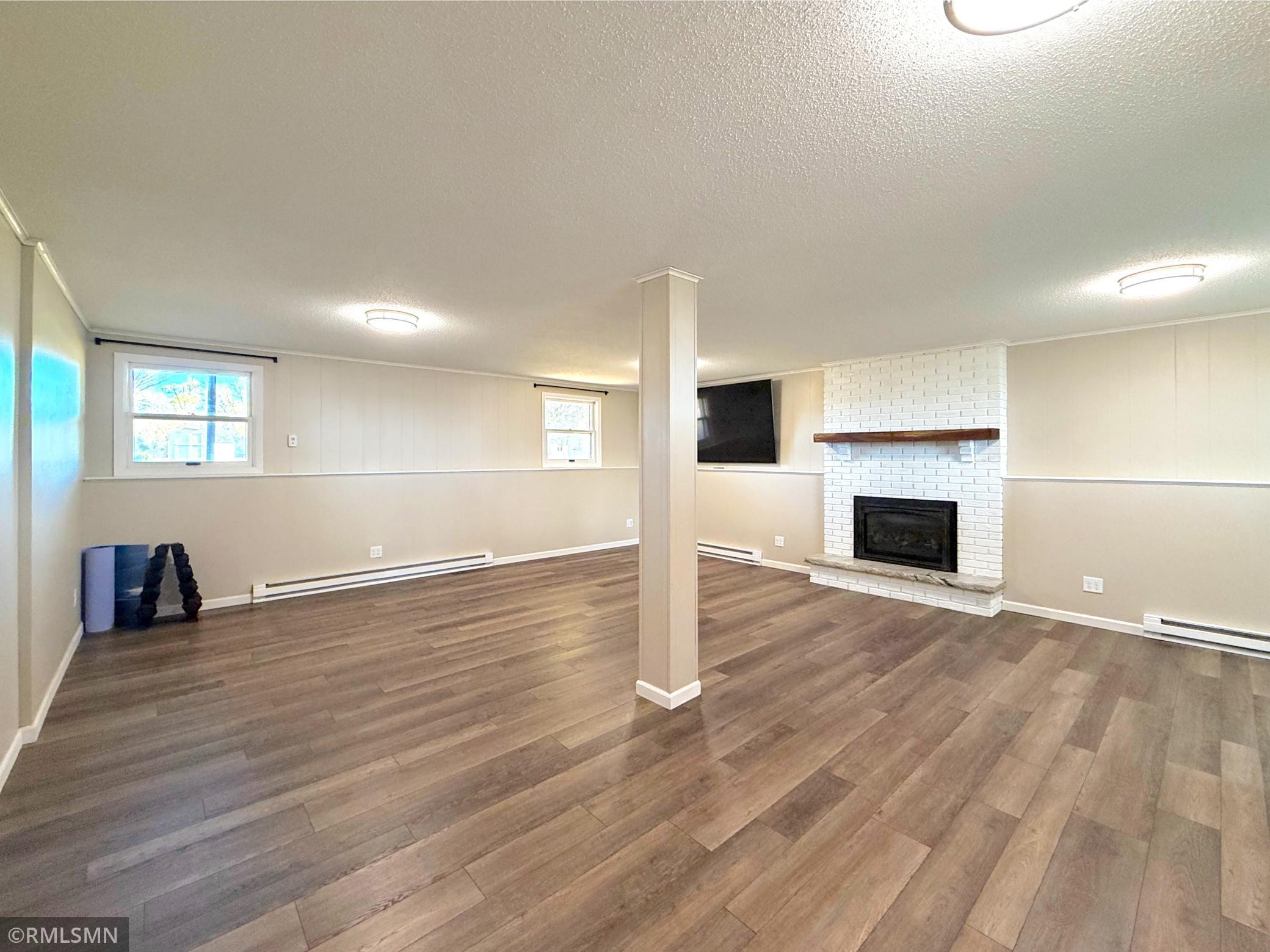 8202 State Highway 24 NW Annandale MN 55302