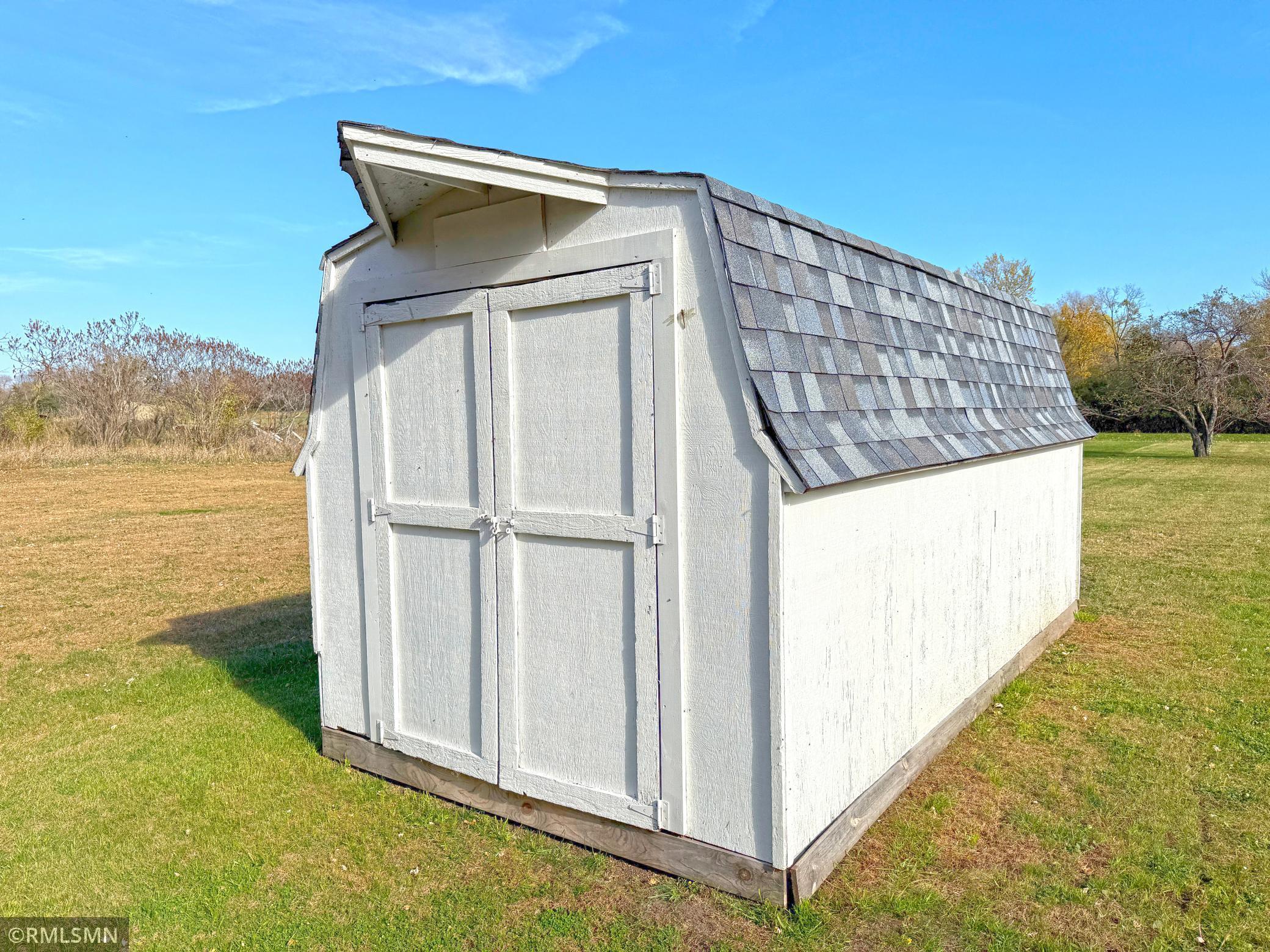 8202 State Highway 24 NW Annandale MN 55302