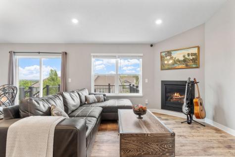 1989 Attenborough Street Shakopee MN 55379