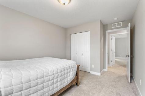 1989 Attenborough Street Shakopee MN 55379