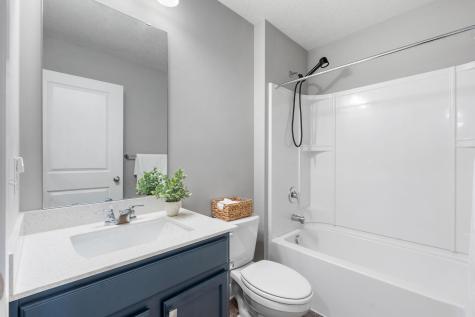 1989 Attenborough Street Shakopee MN 55379