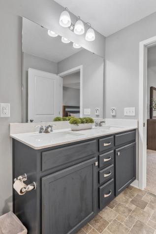 1989 Attenborough Street Shakopee MN 55379