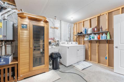 1989 Attenborough Street Shakopee MN 55379