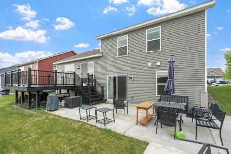 1989 Attenborough Street Shakopee MN 55379