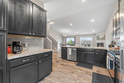 1989 Attenborough Street Shakopee MN 55379
