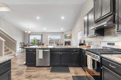 1989 Attenborough Street Shakopee MN 55379