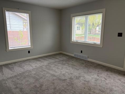 346 15th Avenue S Fargo ND 58103