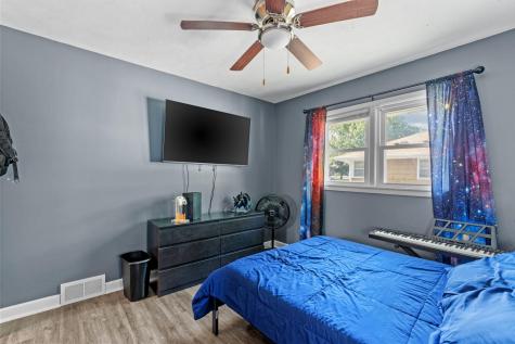5006 Zenith Avenue N Brooklyn Center MN 55429
