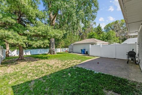 5006 Zenith Avenue N Brooklyn Center MN 55429