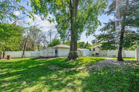 5006 Zenith Avenue N Brooklyn Center MN 55429