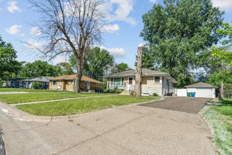 5006 Zenith Avenue N Brooklyn Center MN 55429
