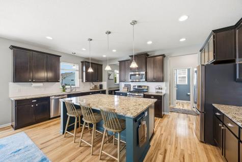 1088 Rosemary Court Chaska MN 55318