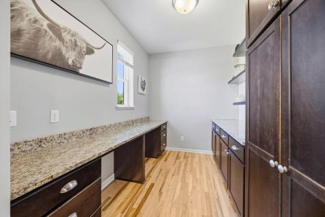 1088 Rosemary Court Chaska MN 55318