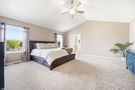 1088 Rosemary Court Chaska MN 55318