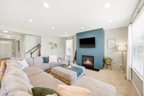 1088 Rosemary Court Chaska MN 55318