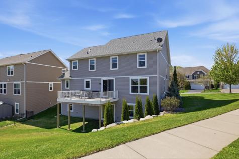 1088 Rosemary Court Chaska MN 55318