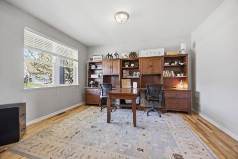 1088 Rosemary Court Chaska MN 55318