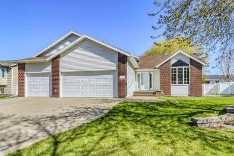 3319 45TH Avenue S Fargo ND 58104