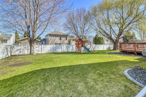 3319 45TH Avenue S Fargo ND 58104