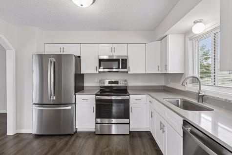 7516 Louisiana Avenue N Brooklyn Park MN 55428