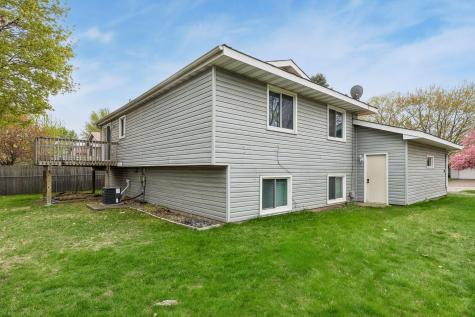 7516 Louisiana Avenue N Brooklyn Park MN 55428