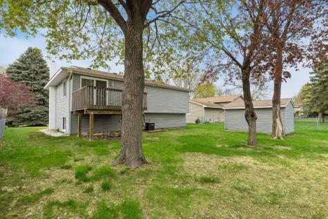 7516 Louisiana Avenue N Brooklyn Park MN 55428