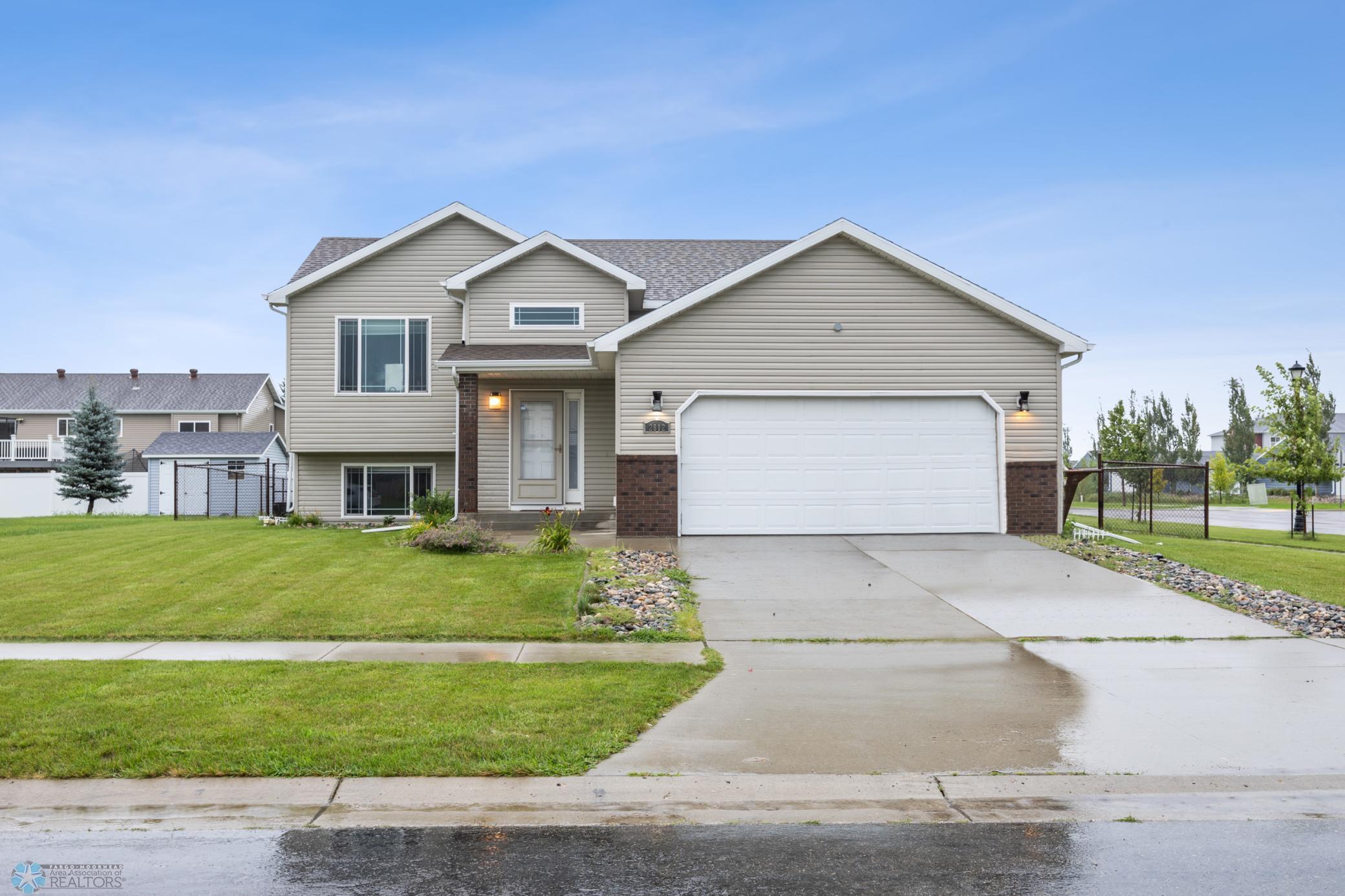 2812 Umber Court S Fargo ND 58104