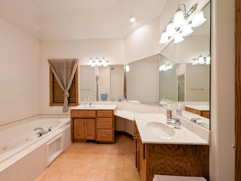 106 50th Avenue E West Fargo ND 58078