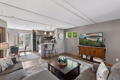 2898 Clover Ridge Drive Chaska MN 55318