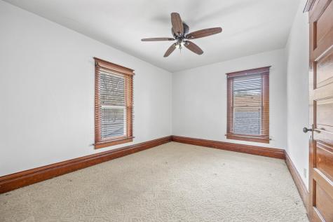 1524 5th Avenue S Fargo ND 58103