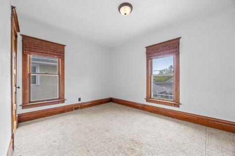 1524 5th Avenue S Fargo ND 58103