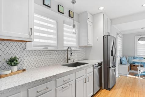 2548 17th Avenue E North Saint Paul MN 55109