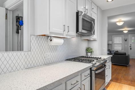 2548 17th Avenue E North Saint Paul MN 55109