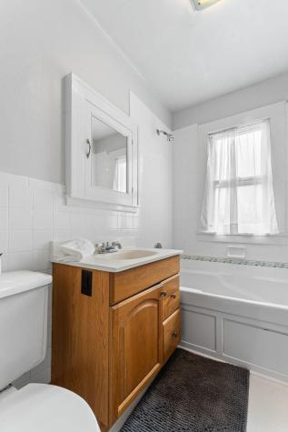 2548 17th Avenue E North Saint Paul MN 55109