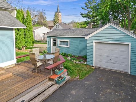 2548 17th Avenue E North Saint Paul MN 55109