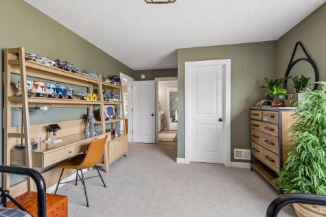 5137 Boulder Lane Chaska MN 55318