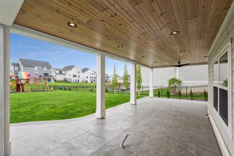 5137 Boulder Lane Chaska MN 55318