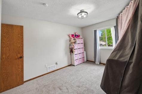 3914 67th Street E Inver Grove Heights MN 55076