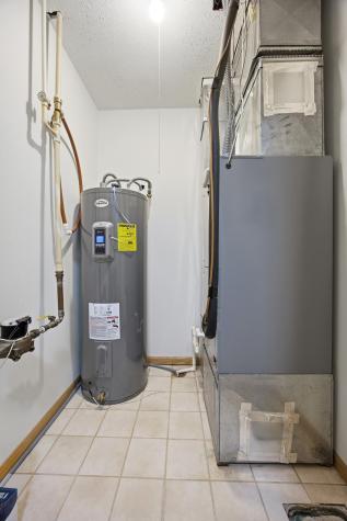 4274 39 1/2 Avenue S Fargo ND 58104