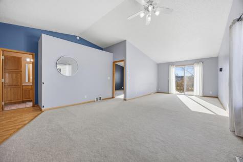 4274 39 1/2 Avenue S Fargo ND 58104