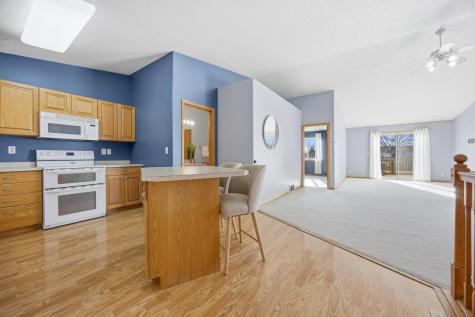 4274 39 1/2 Avenue S Fargo ND 58104