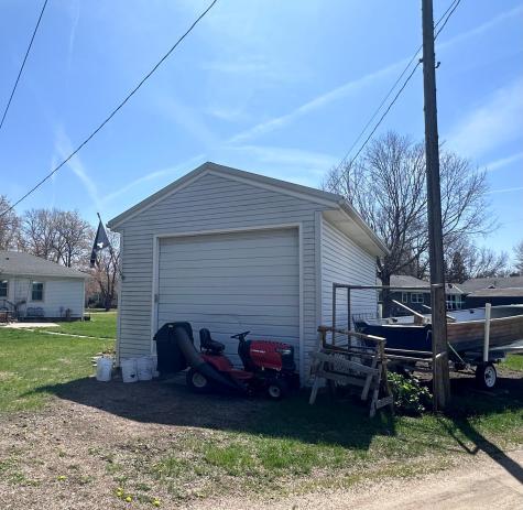 2934 Oak Avenue Slayton MN 56172