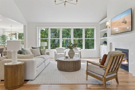 804 Great Oaks Trail Eagan MN 55123