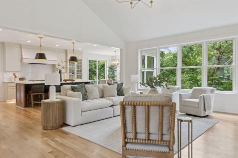 804 Great Oaks Trail Eagan MN 55123