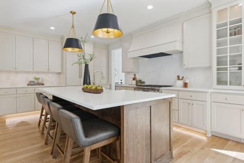 804 Great Oaks Trail Eagan MN 55123