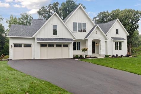804 Great Oaks Trail Eagan MN 55123