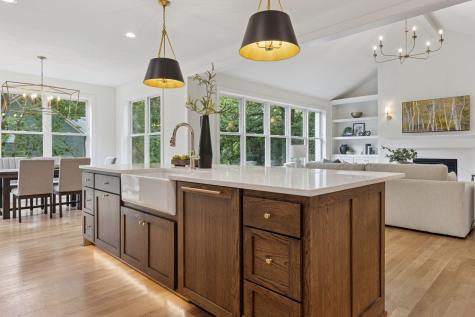 804 Great Oaks Trail Eagan MN 55123