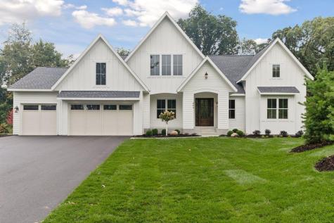 804 Great Oaks Trail Eagan MN 55123